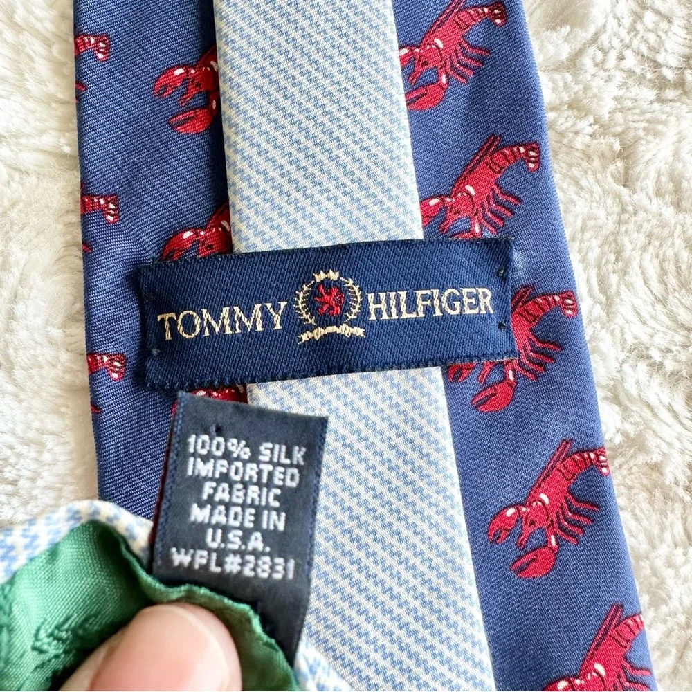 Vintage Tommy Hilfiger Necktie Mens Blue Lobster Coastal Nautical Silk USA Vtg